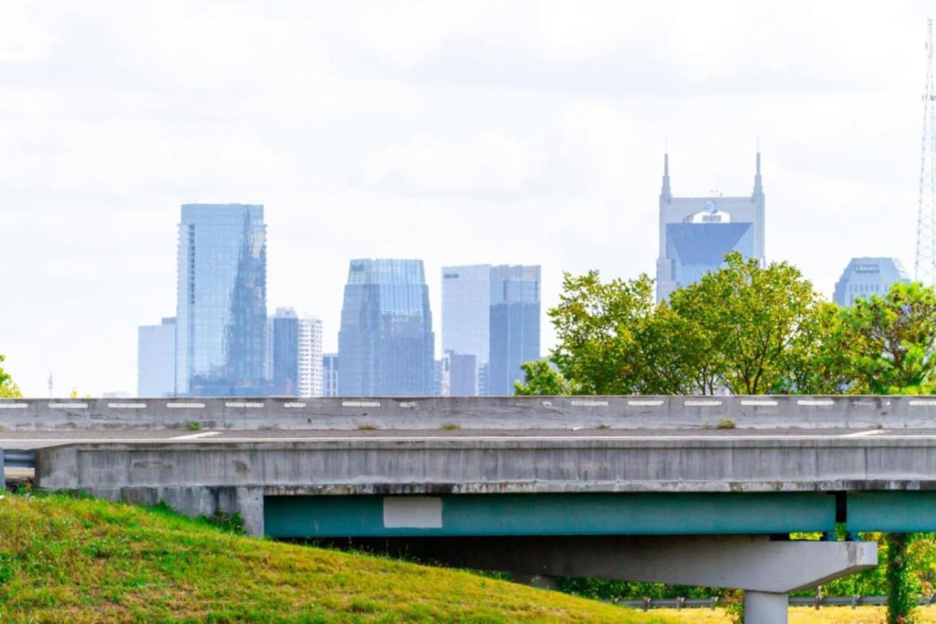 Villa Skyline Serenity Rooftop Patio With Ping Pong Nashville Exterior foto